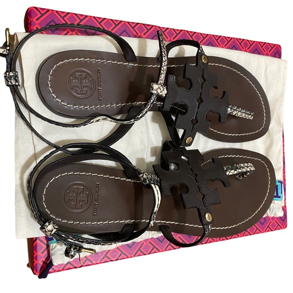 New Tory Burch Snake Print Chandler Flat Sandal 9.5 Women’s - Picture 3 of 7